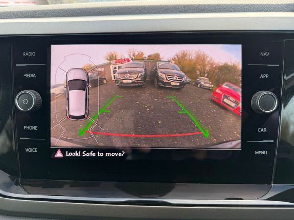 202 Volkswagen Polo 1.0 373783608