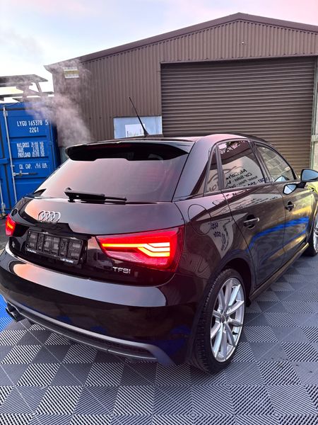 Audi A1 2017 373800392