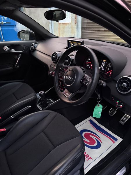 Audi A1 2017 373800426