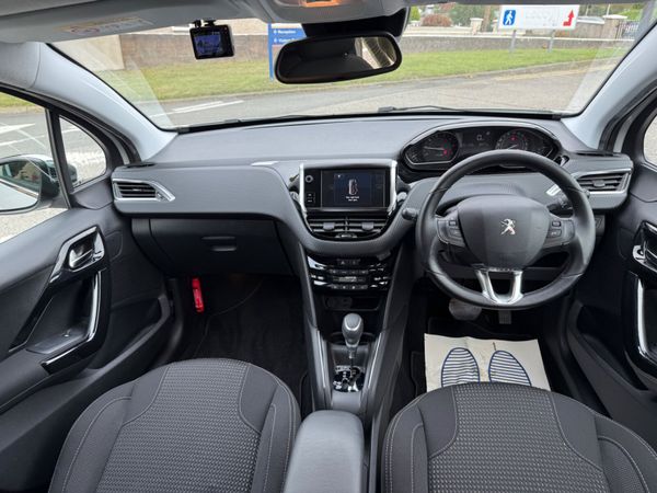 Peugeot 208 2016 1.2 Petrol Auto 373815599