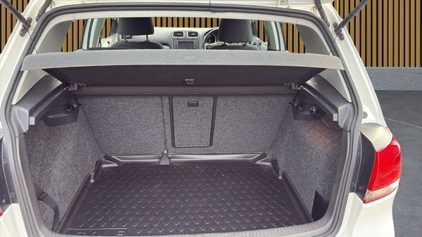 VOLKSWAGEN GOLF HIGHLINE AUTOMATIC 1.4 LOW MILES 373842735