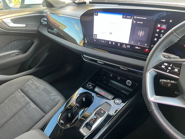 IRISH REG - 2025 (252) Audi  A5 SE 40 2.0 TDI 373889486