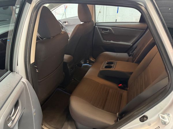 Toyota Auris 2016   Hybrid ! 373890106