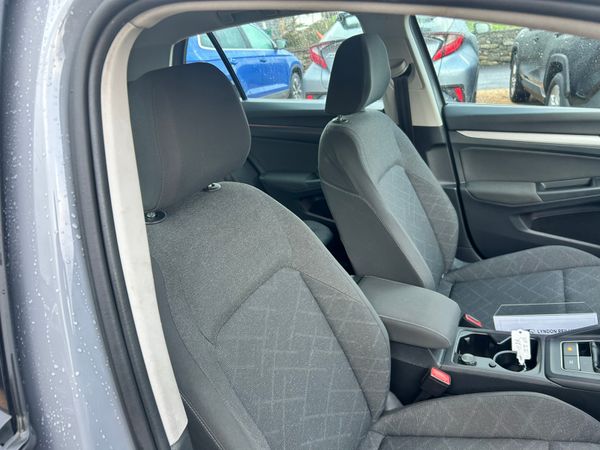 Volkswagen Golf life 2.0 TDI 115ps 373890700