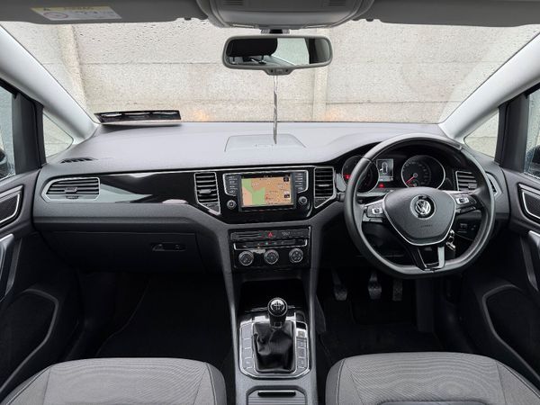 Volkswagen Golf 1.6 TDI 110 bhp Highline 05/26 373893070