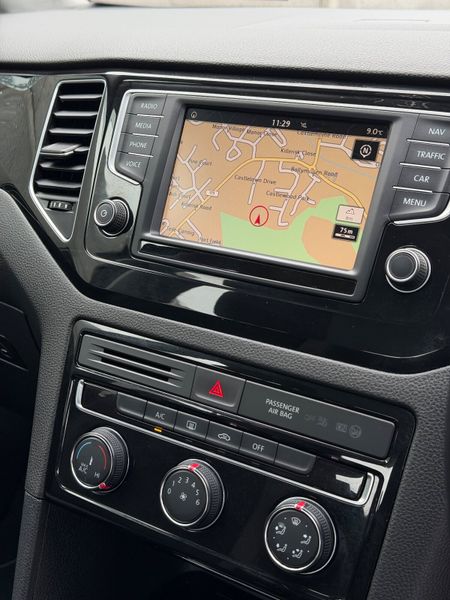 Volkswagen Golf 1.6 TDI 110 bhp Highline 05/26 373893081