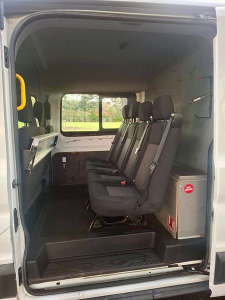 Ford Transit Crew cab 2015 DOE 11/26 373902352