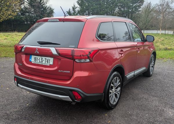 Mitsubishi Outlander AUTO/4X4 /7 SEATER /TOP SPEC 373926065