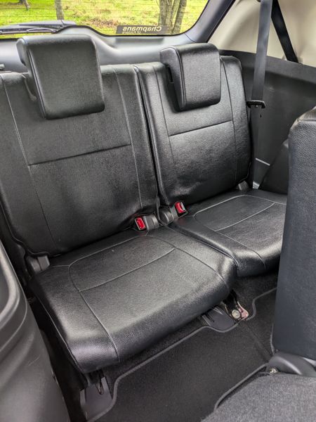 Mitsubishi Outlander AUTO/4X4 /7 SEATER /TOP SPEC 373926091