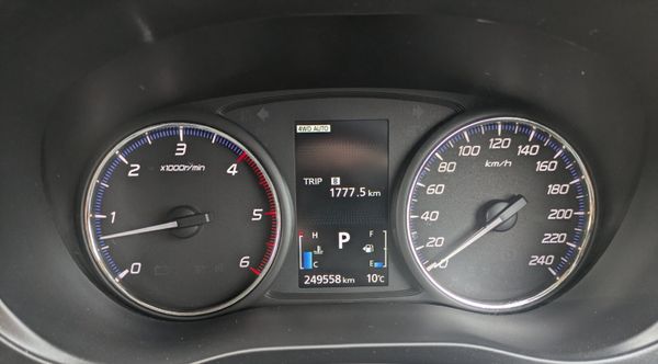 Mitsubishi Outlander AUTO/4X4 /7 SEATER /TOP SPEC 373926117