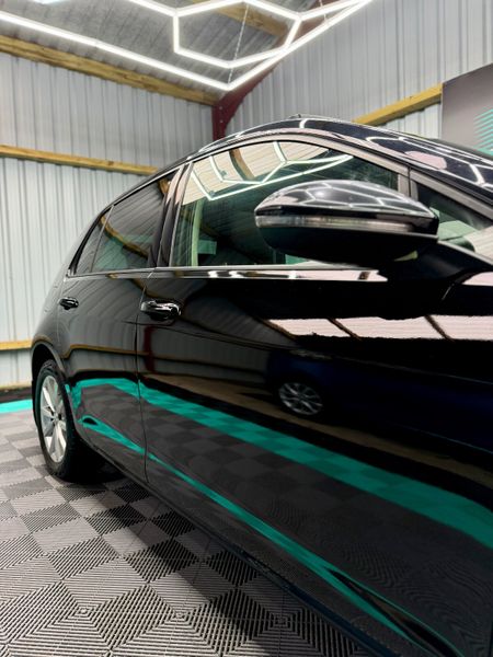 Volkswagen Golf 2016 (162) Lounge spec + Panoroof! 373921884