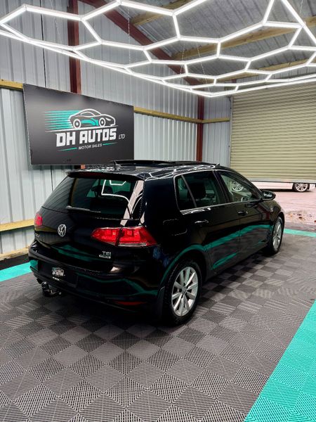 Volkswagen Golf 2016 (162) Lounge spec + Panoroof! 373921888