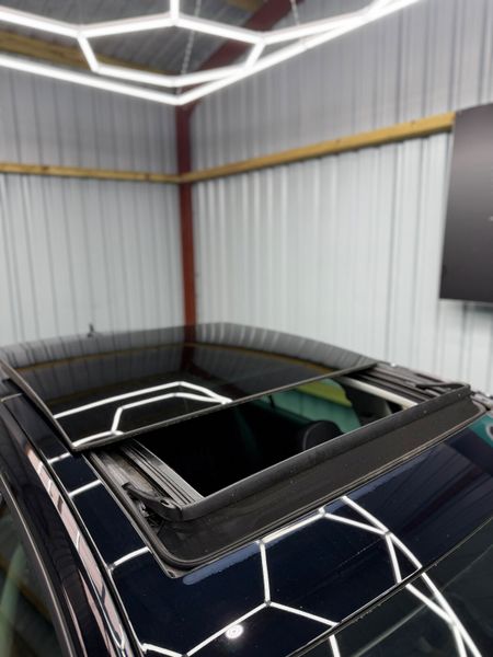 Volkswagen Golf 2016 (162) Lounge spec + Panoroof! 373921896