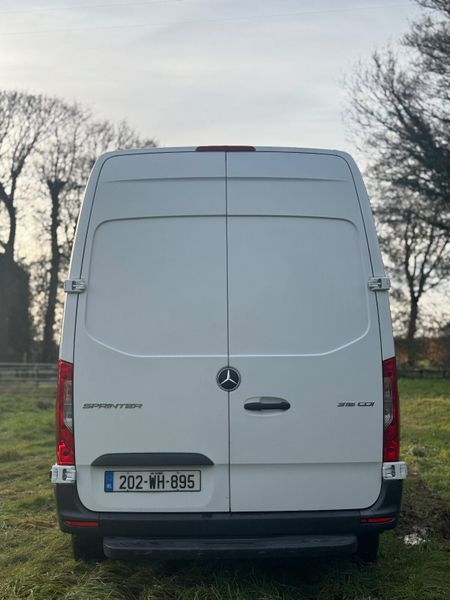 Mercedes-Benz Sprinter 2020 373922696