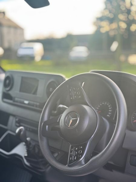 Mercedes-Benz Sprinter 2020 373922705