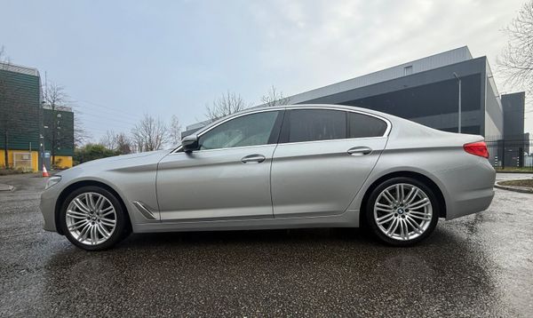 BMW 520D SE Business Edition 373937375