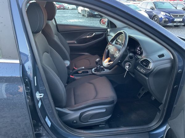 2018 HYUNDAI i30 1.6 DIESEL DELUXE SPOTLESS 373930470