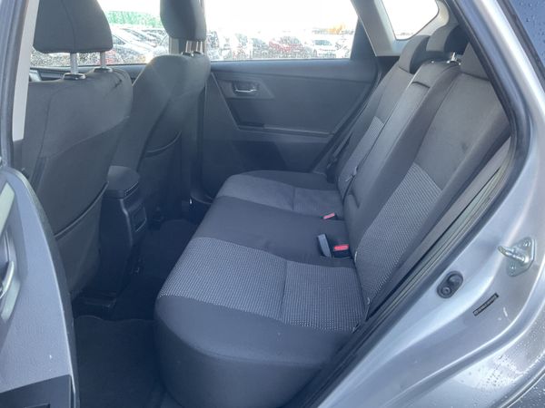 2014 TOYOTA AURIS LUNA 1.4 D4D LOW KMS 373931299