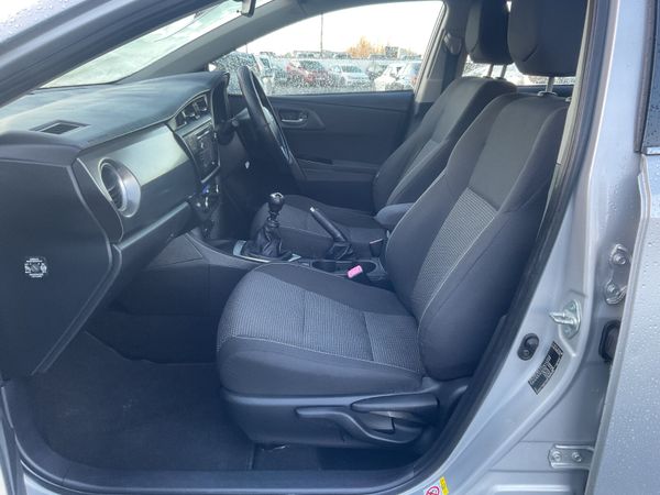 2014 TOYOTA AURIS LUNA 1.4 D4D LOW KMS 373931302