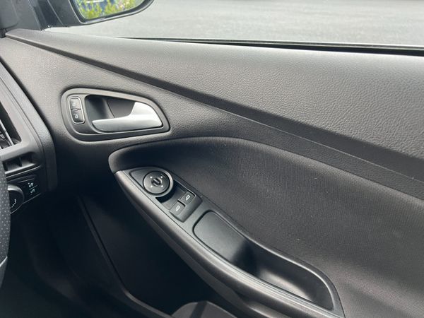 2018 Ford Focus ST Line 1.0 Petrol 373946516