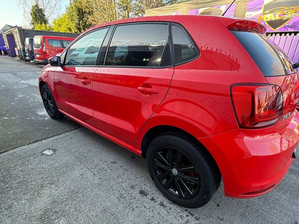 Volkswagen Polo 2016 automatic 373957744