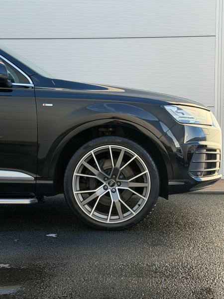 Audi Q7 Sline Quattro *7 Seat *LowKMS 373966842