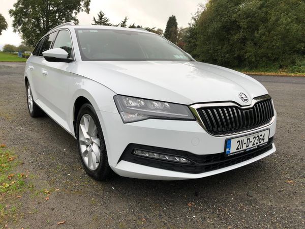 Skoda superb Estate in Glacier white 373975427