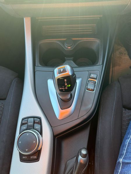 16 BMW 118D M SPORT 373978616