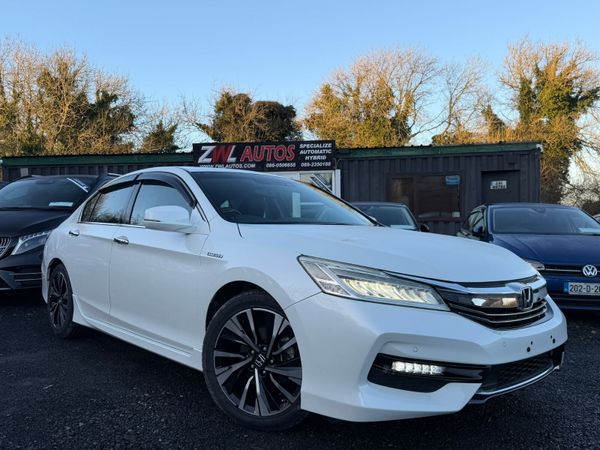 17 Honda Accord 2.0 hybrid auto very top spec 373978928