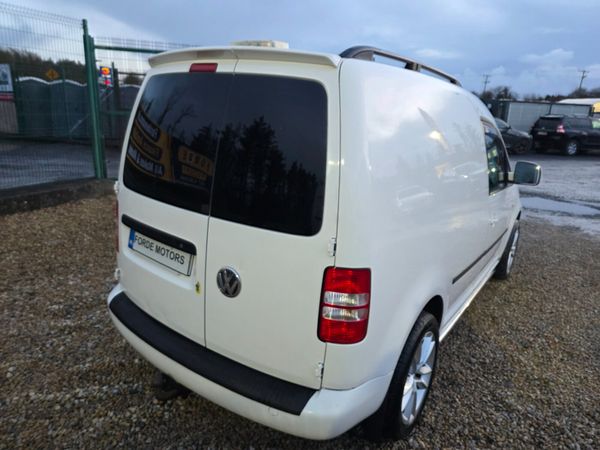 Volkswagen Caddy 2012 373979393