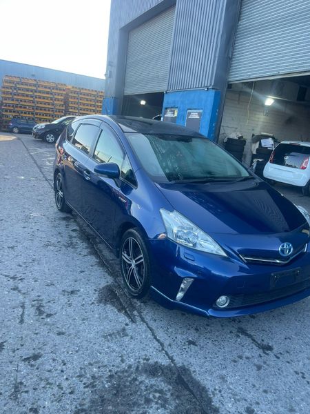 2012 Toyota Prius Hybrid Auto / 7 seater 373987557