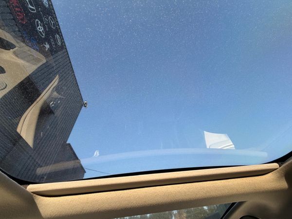 2012 Toyota Prius Hybrid Auto / 7 seater 373988449