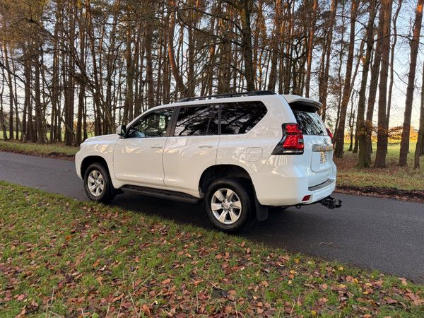 Toyota Land Cruiser LWB 2.8 Diesel 373998019