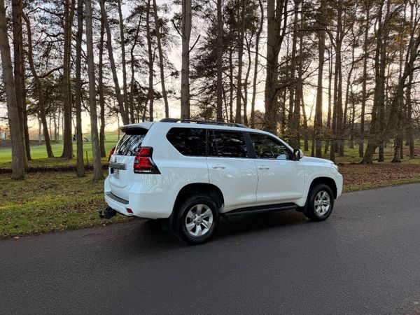 Toyota Land Cruiser LWB 2.8 Diesel 373998024