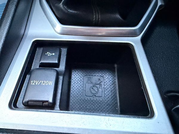 Toyota Land Cruiser LWB 2.8 Diesel 373998028