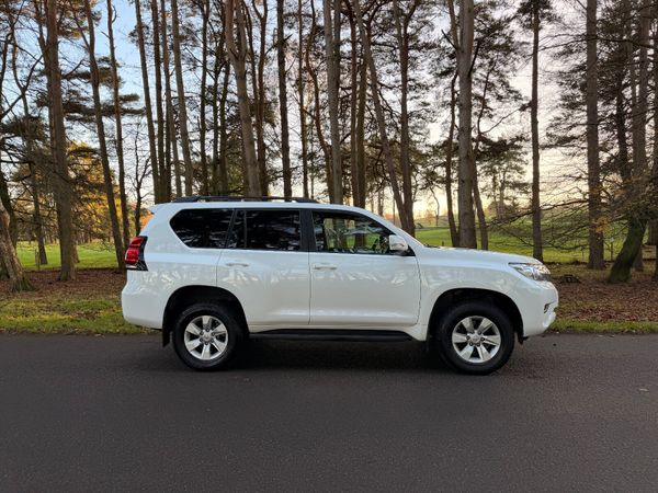 Toyota Land Cruiser LWB 2.8 Diesel 373998021