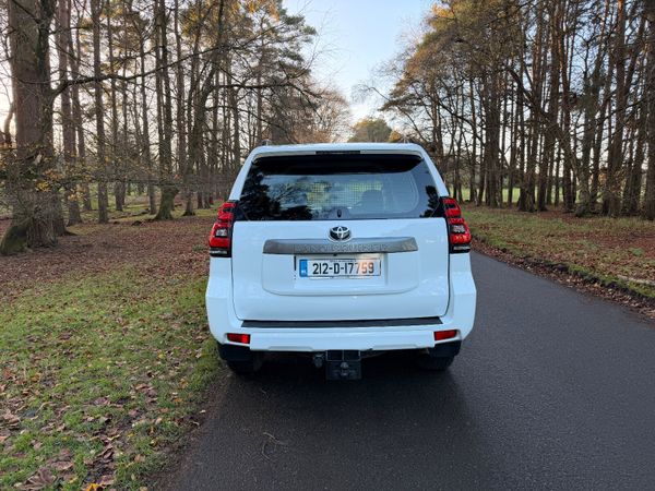 Toyota Land Cruiser LWB 2.8 Diesel 373998023