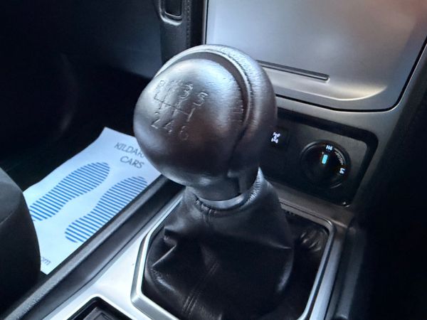 Toyota Land Cruiser LWB 2.8 Diesel 373998036