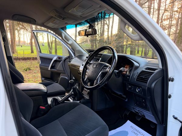 Toyota Land Cruiser LWB 2.8 Diesel 373998045