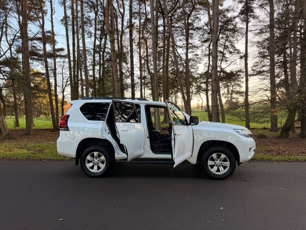 Toyota Land Cruiser LWB 2.8 Diesel 373998059