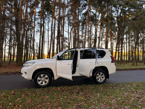 Toyota Land Cruiser LWB 2.8 Diesel 373998060