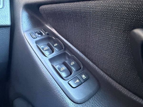 Volvo XC90 2010 D5 7 Seat Automatic 373999609