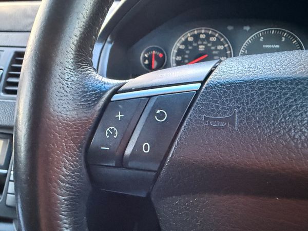 Volvo XC90 2010 D5 7 Seat Automatic 373999614