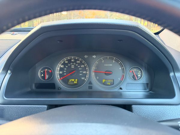 Volvo XC90 2010 D5 7 Seat Automatic 373999622