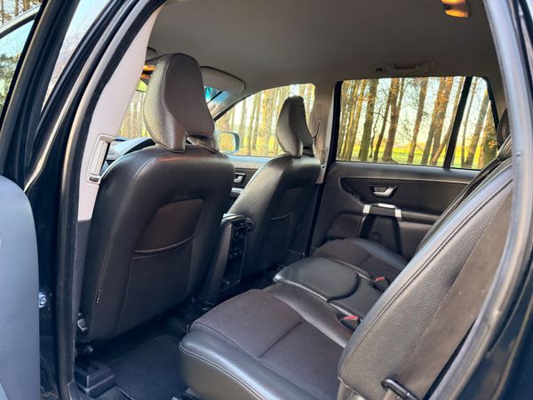 Volvo XC90 2010 D5 7 Seat Automatic 373999630