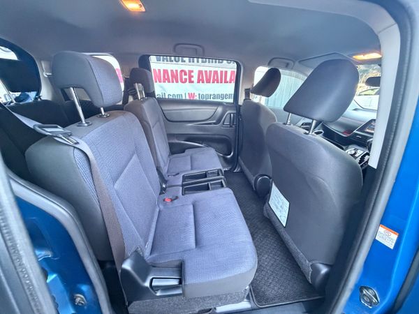 Toyota Sienta 2016 373993640