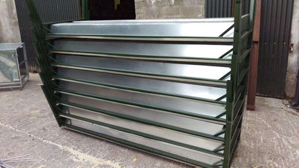 Field troughs, clip on, sheep, plastic -all types