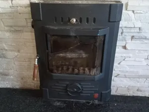 Mulberry Stoker insert stove for sale in Co. Donegal for €450 on DoneDeal