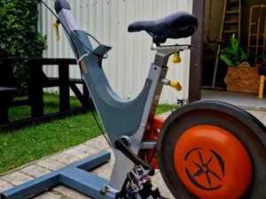 Bicicleta spinning keiser discount millenium