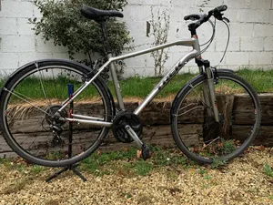 Trek hybrid bikes sale ireland